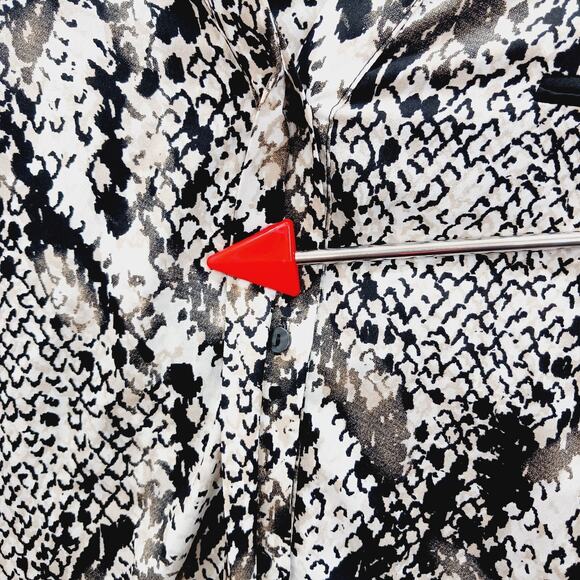 Blouse Size 3X Snake Black Beige Chic Minimalist Bold Edgy Work Resort Vacation - Picture 5 of 16